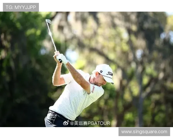 [高尔夫]凤凰城公开赛克拉克64杆领先 托马斯T4舍夫勒T27.